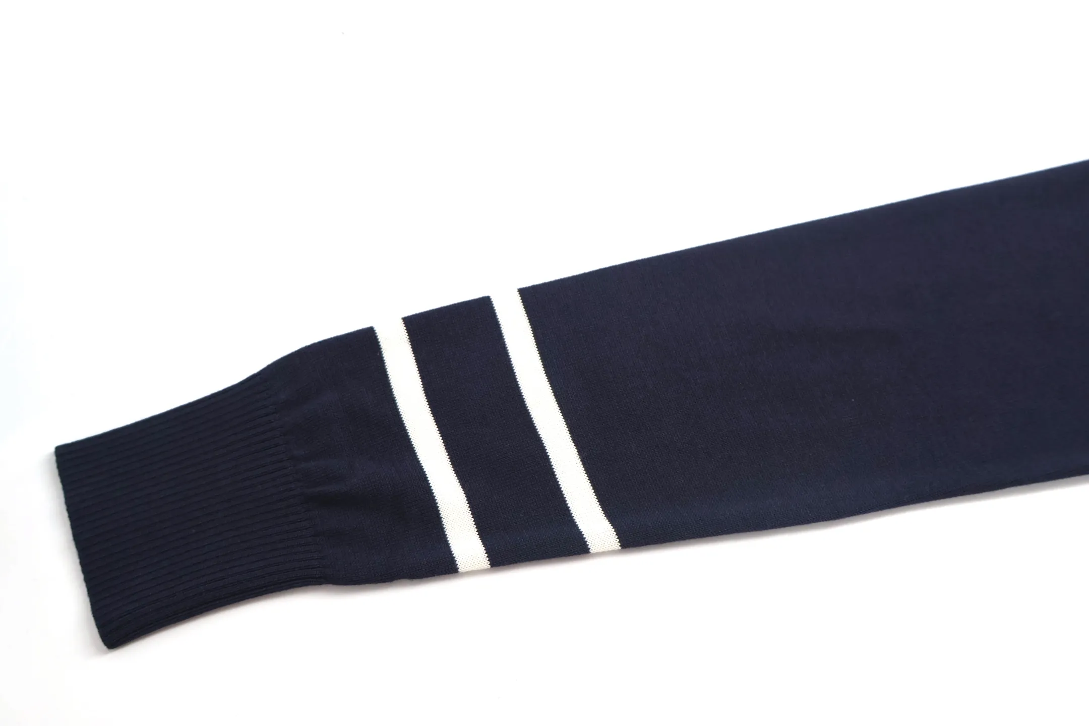Moncler （Navy Blue ） 5550 ， Navy Blue ， 。 16 。 logo ， 。 Size:M/L/XL/XXL
